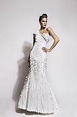 BRIDAL DRESS WITH PLEATED LAYERS
 : 1